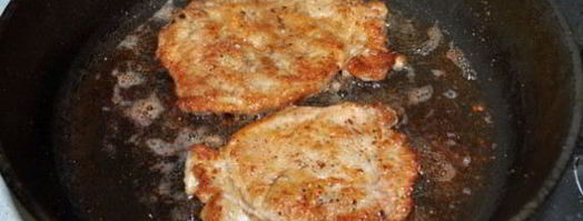 отбивные с карамелизованным луком. Шаг 4