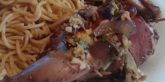 Перепела фаршированные сыром и грибами