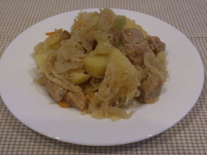 Рецепт свинины с картофелем и квашеной капустой