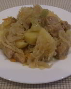 Свинина с картофелем и квашеной капустой
