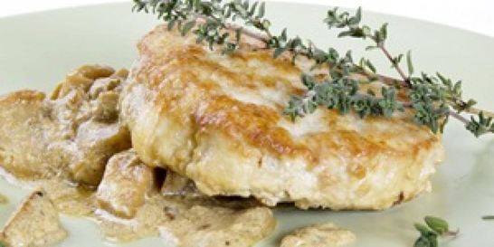 Свинина в соусе с грибами