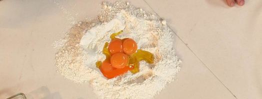 свинина в сырном соусе с домашней лапшой. Шаг 2