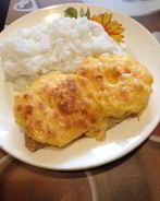 Свинина, запеченная с ананасами и сыром