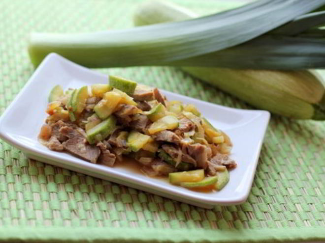 Рецепт телятины с кабачком и пореем