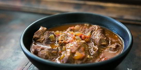 Тушеная баранина с овощами