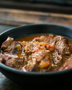 Тушеная баранина с овощами