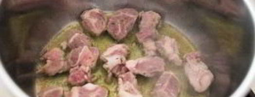 тушеная баранина с овощами. Шаг 2