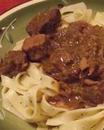 Тушеная говядина с грибами