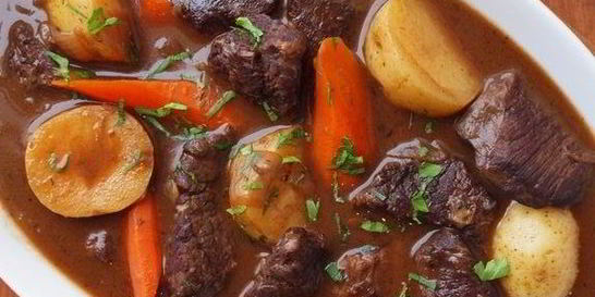Тушеная говядина с картошкой