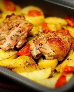 Тушеная курица с картофелем