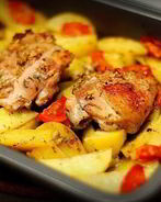 Тушеная курица с картофелем