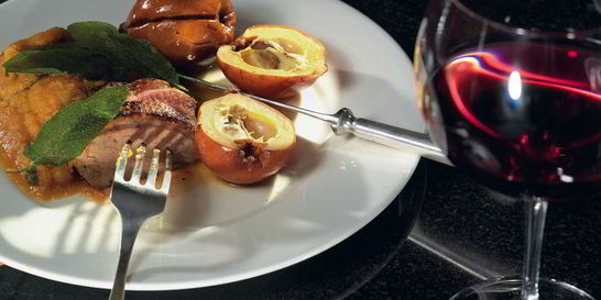 Утиная грудка с мушмулой