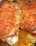 Запеченные индюшиные бедрышки