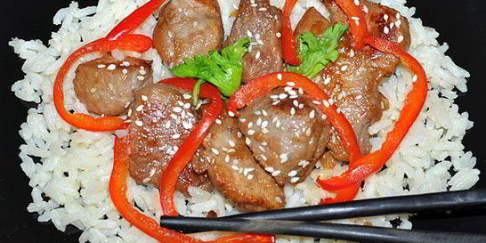 Жареная свинина в пряном маринаде