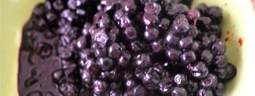 ньокки из творога с черничным соусом и сливками. Шаг 4