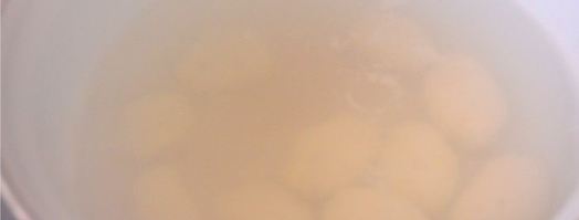 ньокки из творога с черничным соусом и сливками. Шаг 8