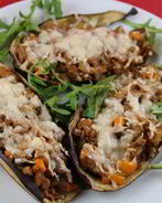 Баклажаны, фаршированные тунцом и сладким перцем