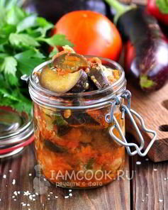 Баклажаны тушеные с помидорами и чесноком