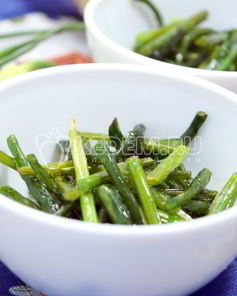 Чесночные стрелки жареные