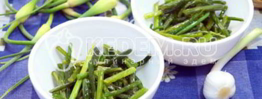 чесночные стрелки жареные. Шаг 6