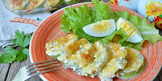 Кабачки в духовке в сметане