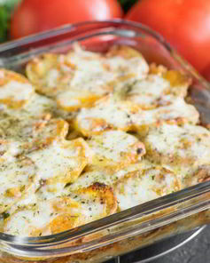 Кабачки запеченные с сыром в сметанном соусе