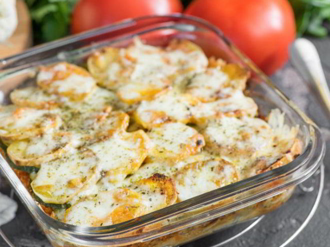 Рецепт кабачков запеченных с сыром в сметанном соусе