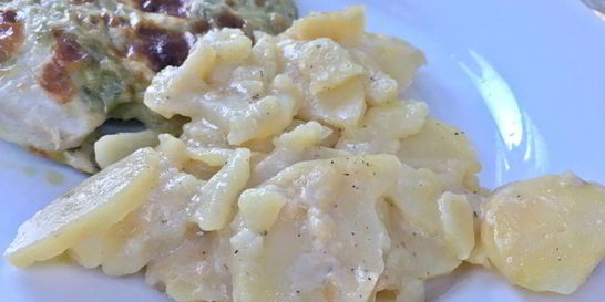 Картофель запеченный в духовке с сыром