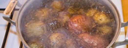 картошка в чесночном соусе запеченная в духовке. Шаг 2