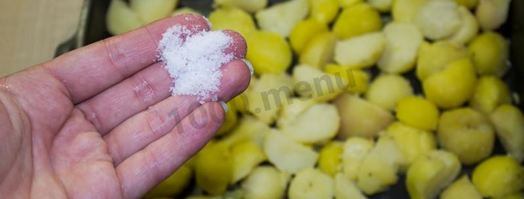 картошка в чесночном соусе запеченная в духовке. Шаг 10