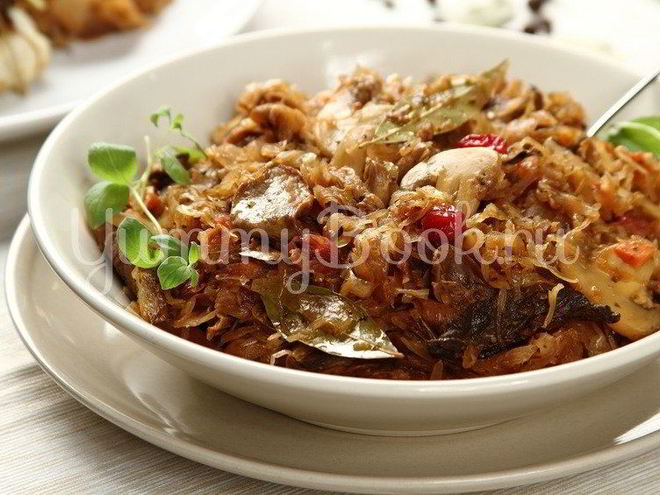 Рецепт квашеной капусты, тушенной с клюквой