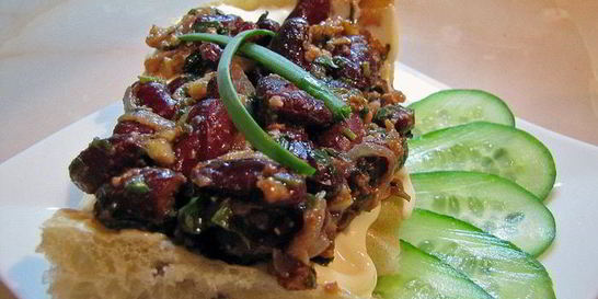 Лобио и плавленный сыр с лавашом