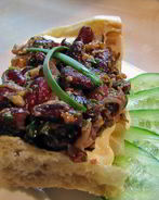 Лобио и плавленный сыр с лавашом