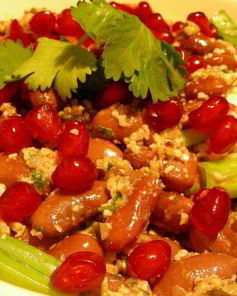 Лобио с гранатом и грецкими орехами