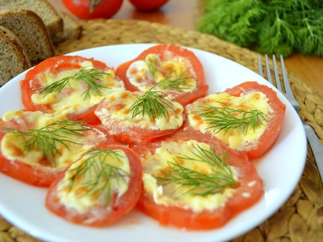 Рецепт помидоров под сыром в духовке