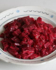 Свекла, тушенная в сметане