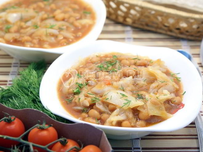 Рецепт тушеной капусты с фасолью