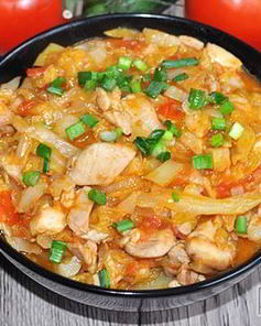 Тушеная капуста с курицей