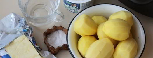 тушеная картошка в сметане в мультиварке. Шаг 3