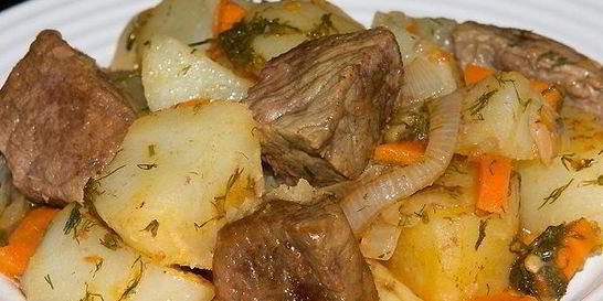 Тушеный картофель с мясом