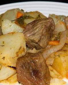 Тушеный картофель с мясом