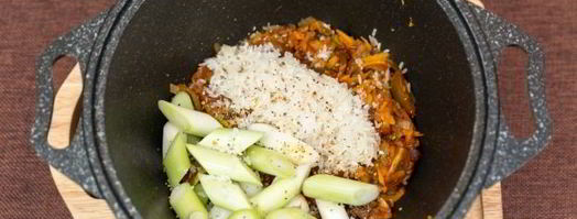 тушеный лук-порей с рисом и овощами. Шаг 11