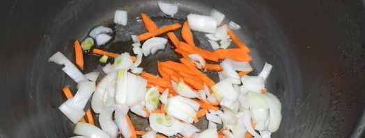 говяжья печень с луком и морковью в мультиварке. Шаг 4