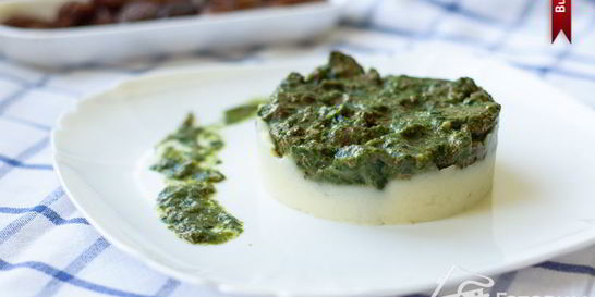 Говяжья печень со шпинатом и финиками