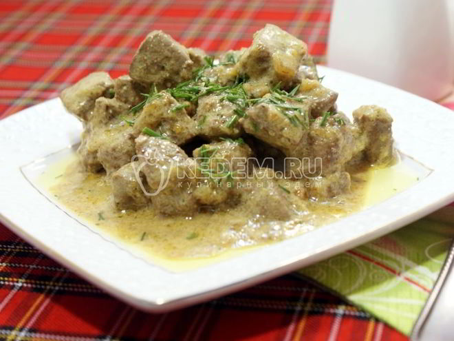 Рецепт говяжьей печени со сметаной и зеленью