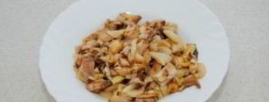 куриная печень с грибами в сметане. Шаг 3