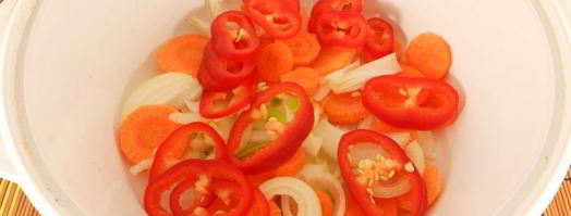 куриная печень с овощами в духовке. Шаг 3