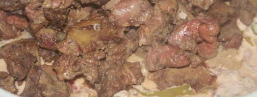 куриная печень с овощами в сметанном соусе. Шаг 11