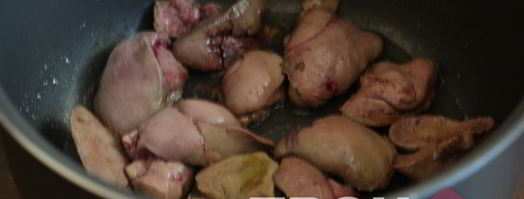 куриная печень в мультиварке. Шаг 2