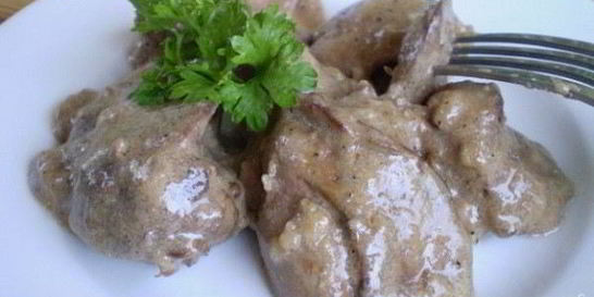 Куриная печень в сметане в мультиварке